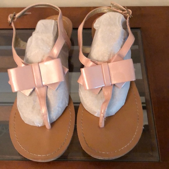 unisa liybo flat sandal